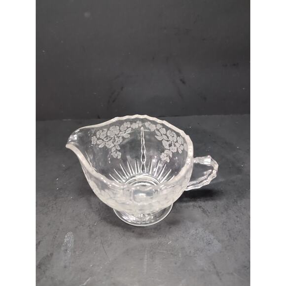 New Martinsville‎ Depression Glass Creamer, Vtg Radiance, Flower Basket Creamer - Picture 6 of 10